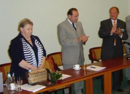 Iwona Karpiuk Suchecka, former president, Gabriel Pietrasik, new president, with Jacques Isnard