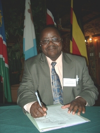 Peter Mlauzi (Malawi)