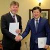 Signature of the cooperation agreement between the UIHJ and the Republican Chamber of Private Enforcement Officers of Kazakhstan
