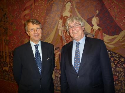 Hans van Loon, secrétaire général de la Conférence de La Haye de droit international privé, Leo Netten, président de l’UIHJ